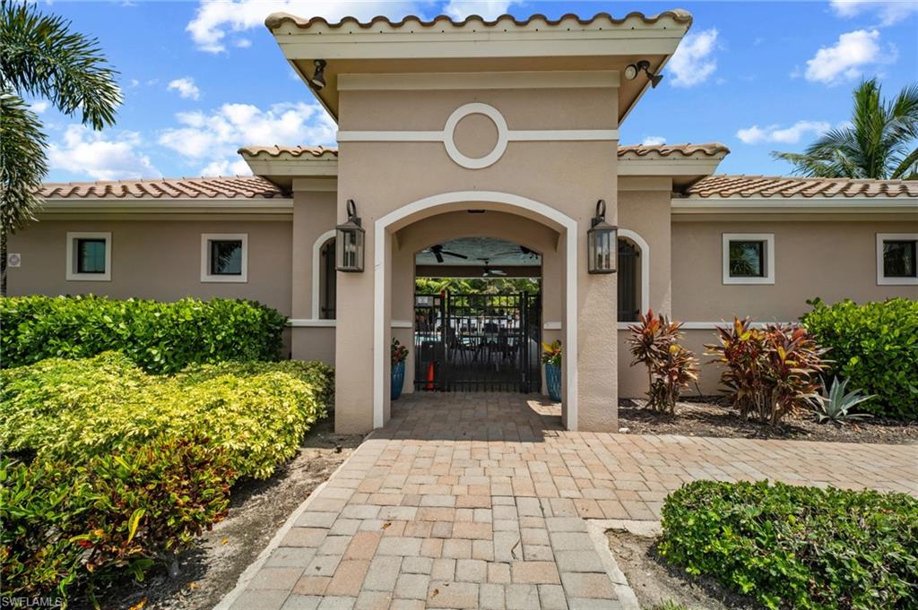 VENETIAN POINTE - Residential