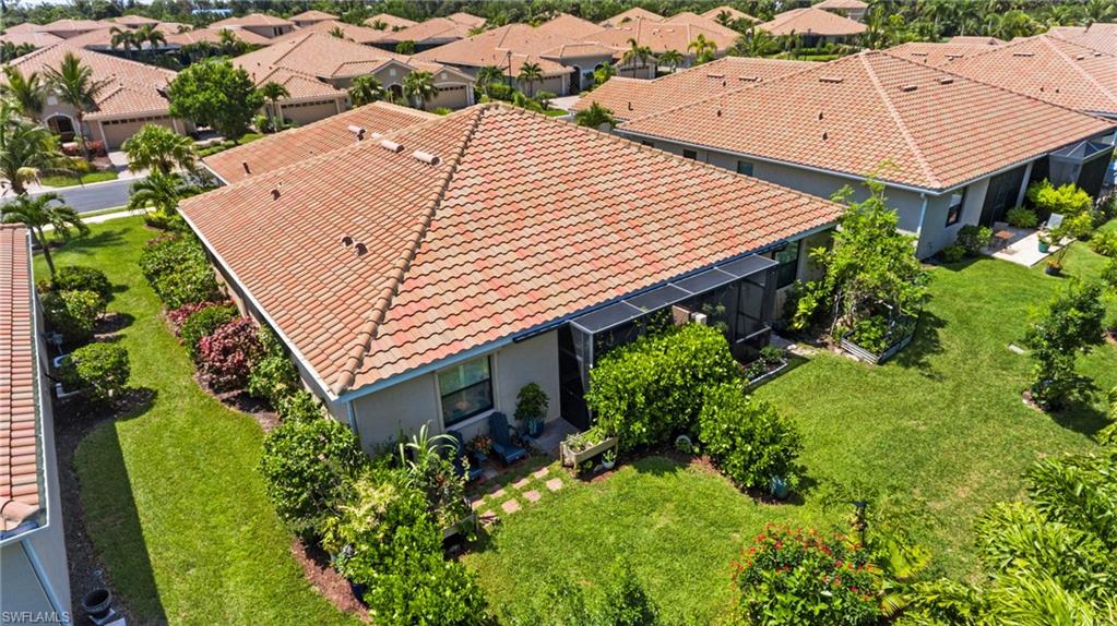 VENETIAN POINTE - Residential