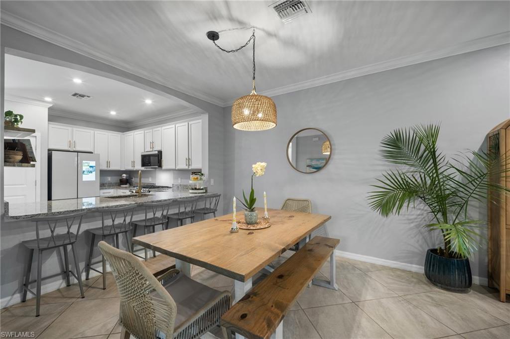 VENETIAN POINTE - Residential