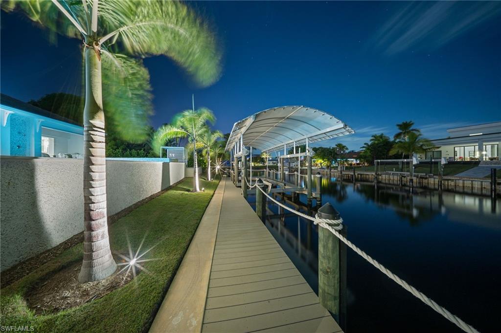 TOWN AND RIVER - Residential