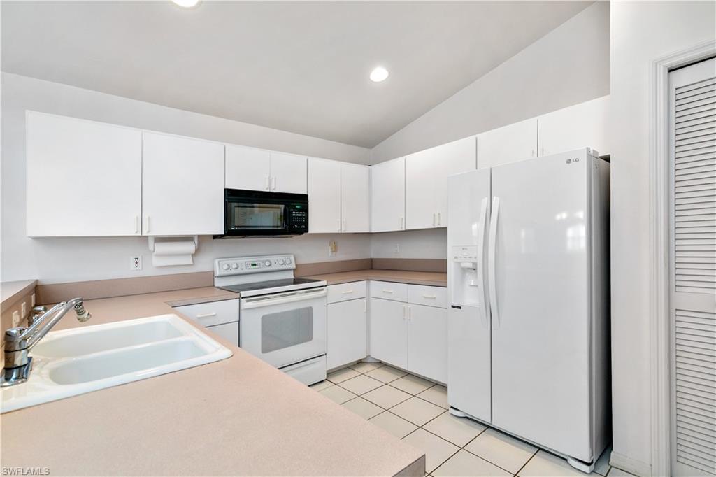 SABAL SPRINGS GOLF AND RACQUET CLUB - Residential