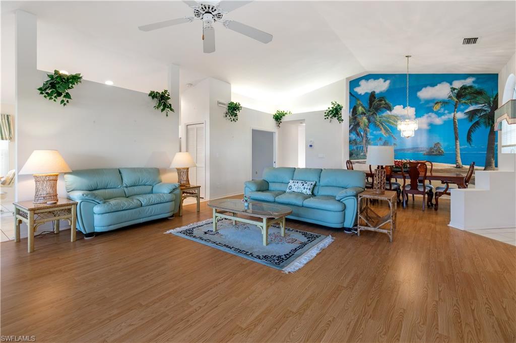 SABAL SPRINGS GOLF AND RACQUET CLUB - Residential