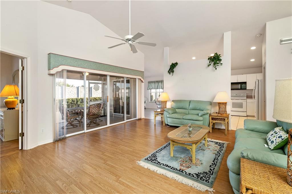 SABAL SPRINGS GOLF AND RACQUET CLUB - Residential