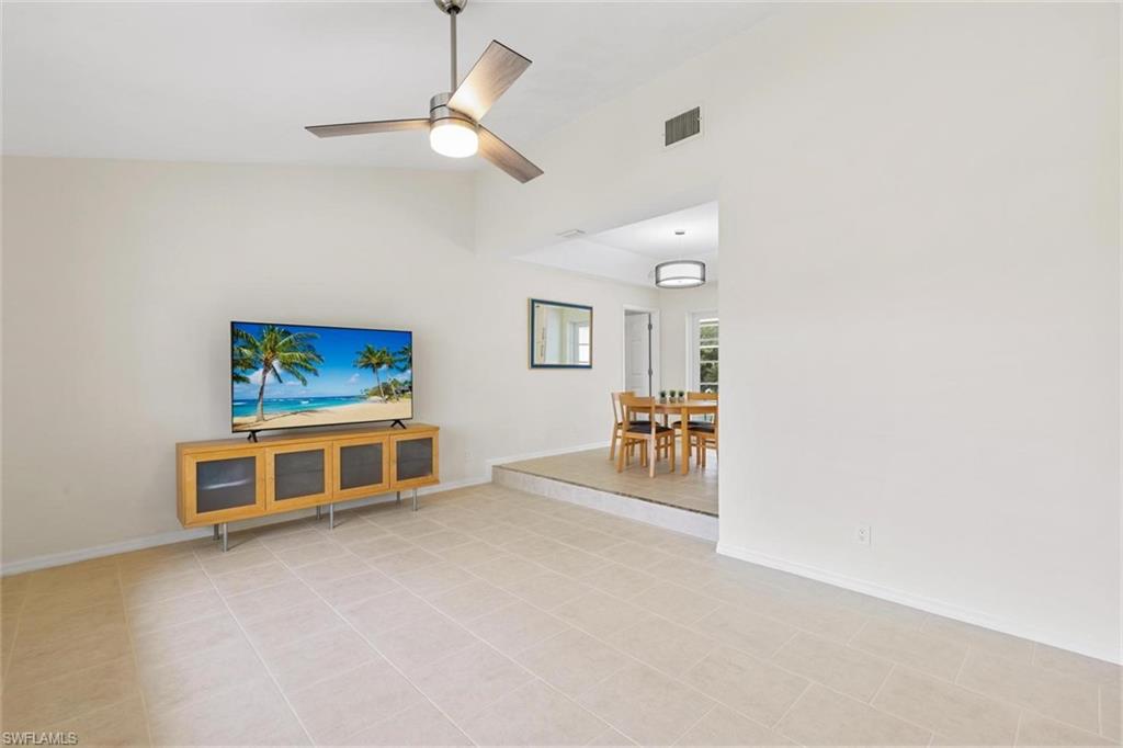 WILLOUGHBY ACRES - Residential