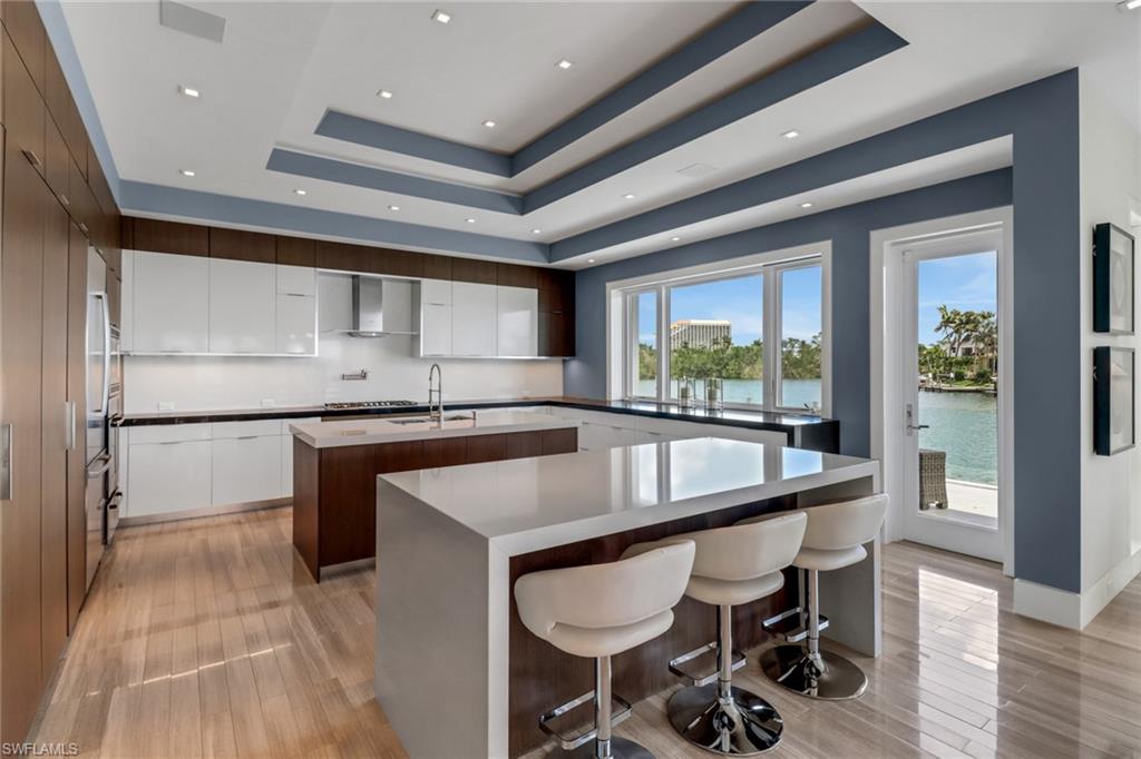 PARK SHORE - Residential