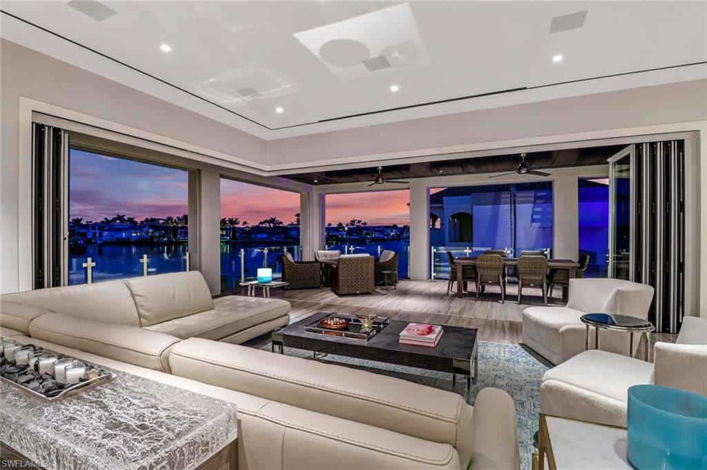 PARK SHORE - Residential