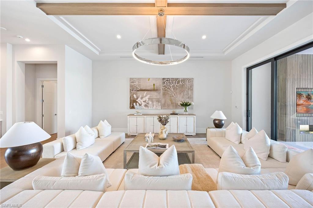 PARK SHORE - Residential