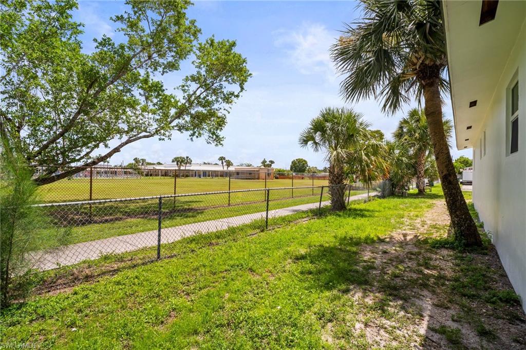 SHADOWLAWN AT NAPLES - Residential Income