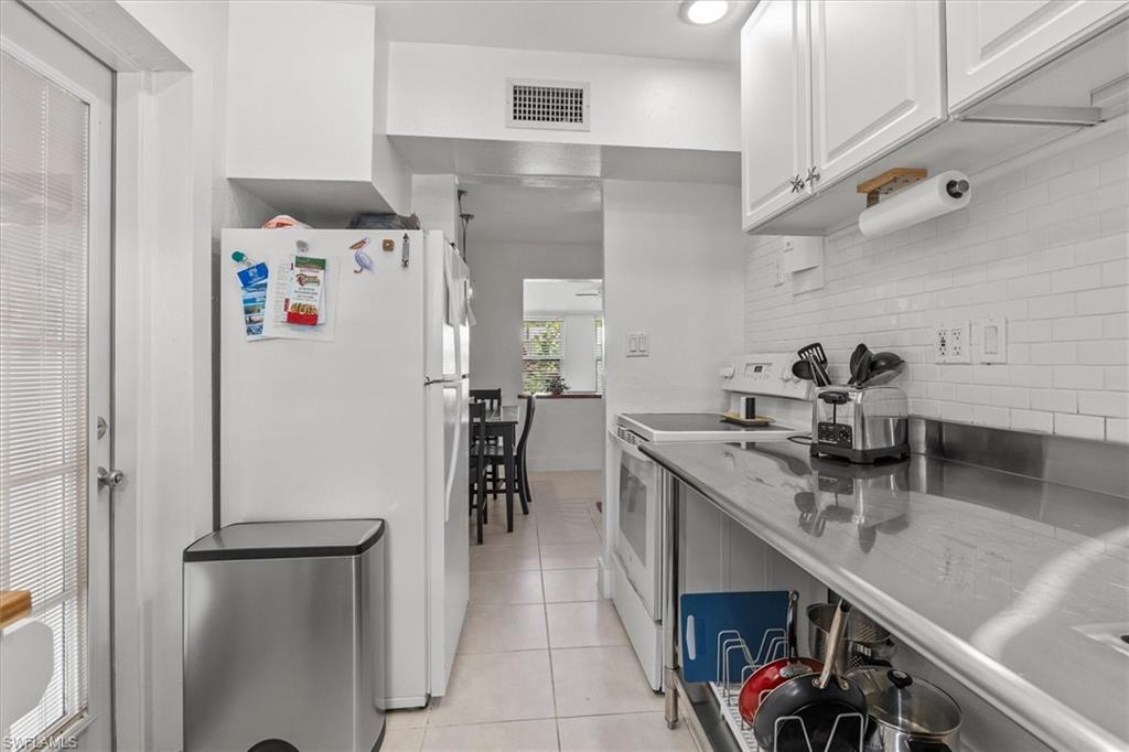 NAPLES BAYVIEW - Residential
