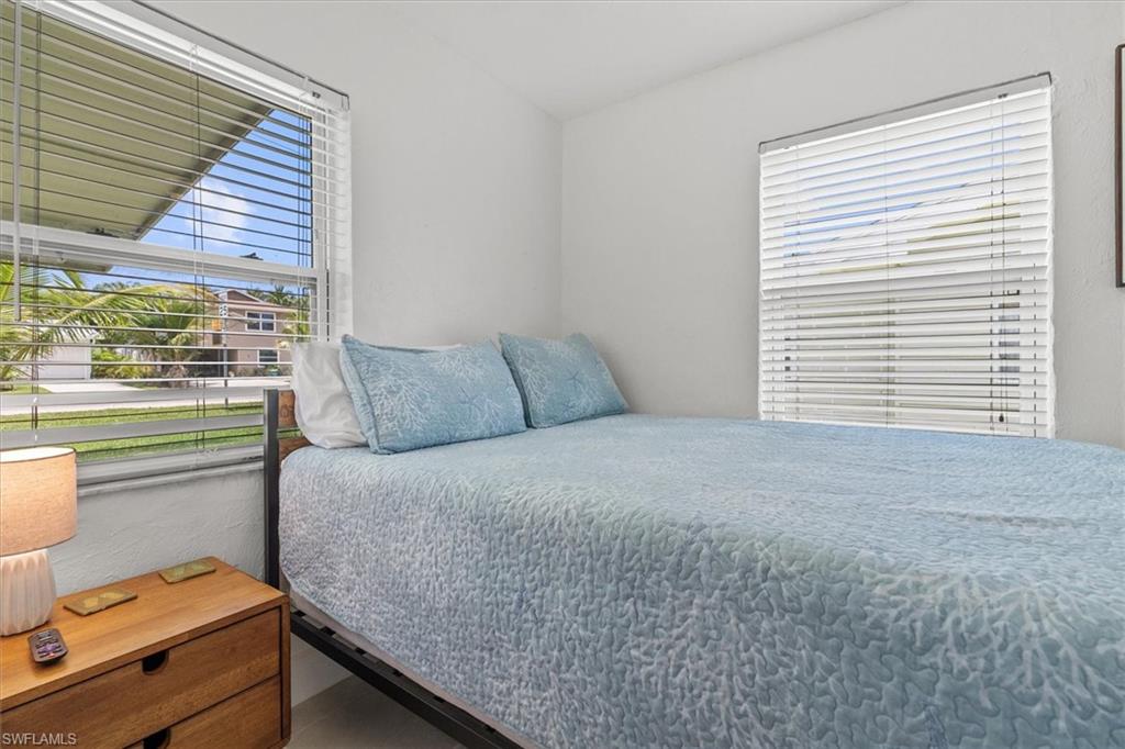 NAPLES BAYVIEW - Residential