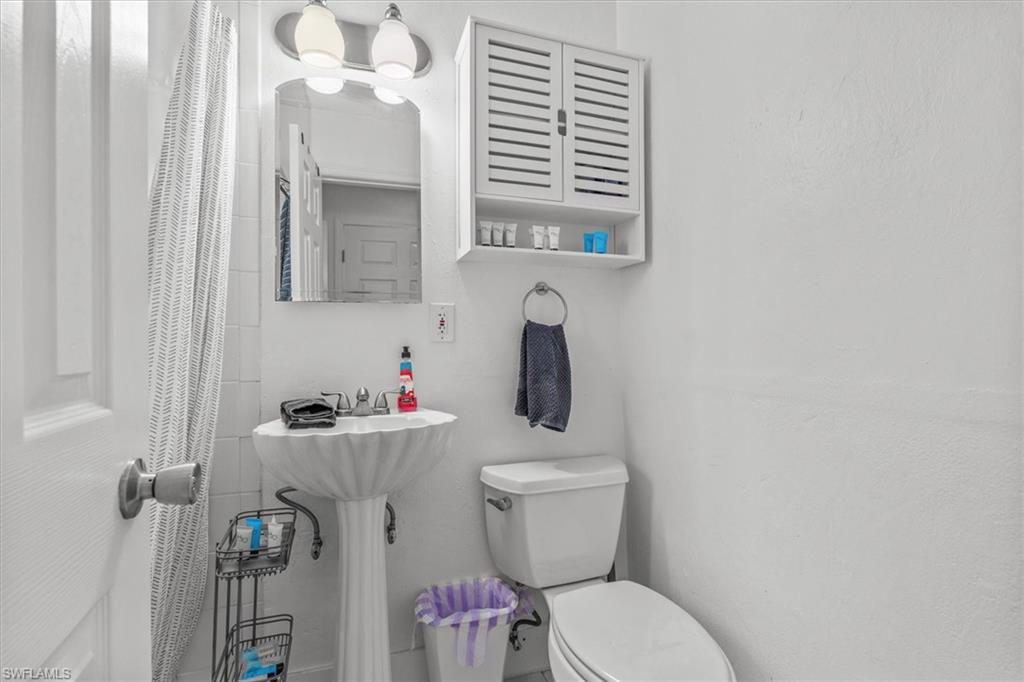 NAPLES BAYVIEW - Residential