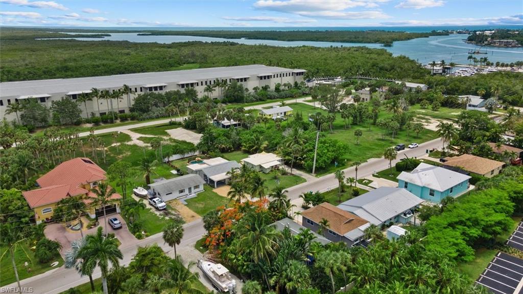 NAPLES BAYVIEW - Residential