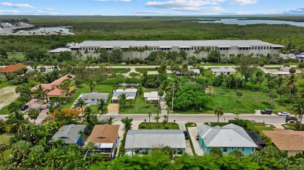 NAPLES BAYVIEW - Residential