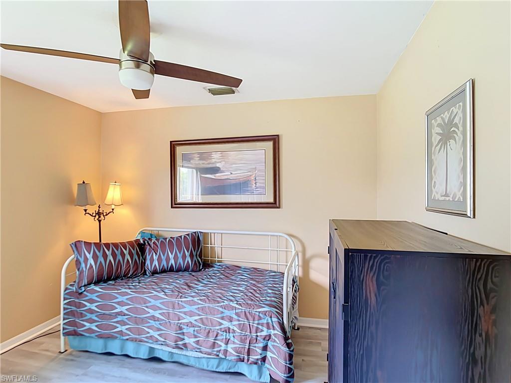 HAMPTON LAKES - Residential