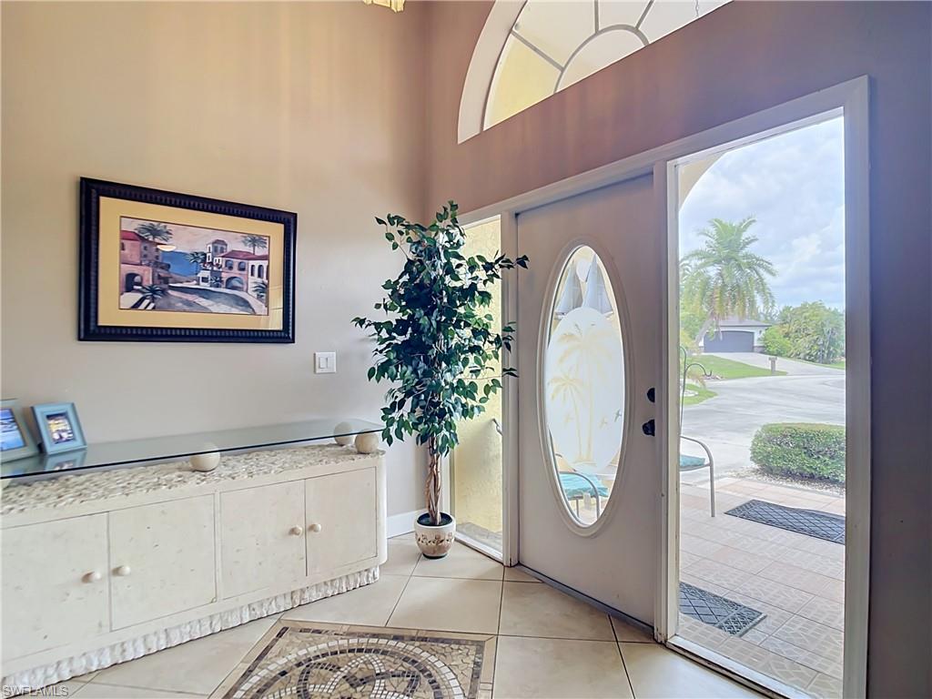 HAMPTON LAKES - Residential