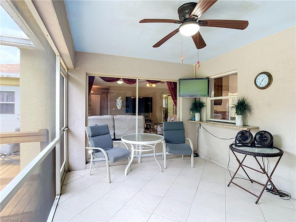 HAMPTON LAKES - Residential