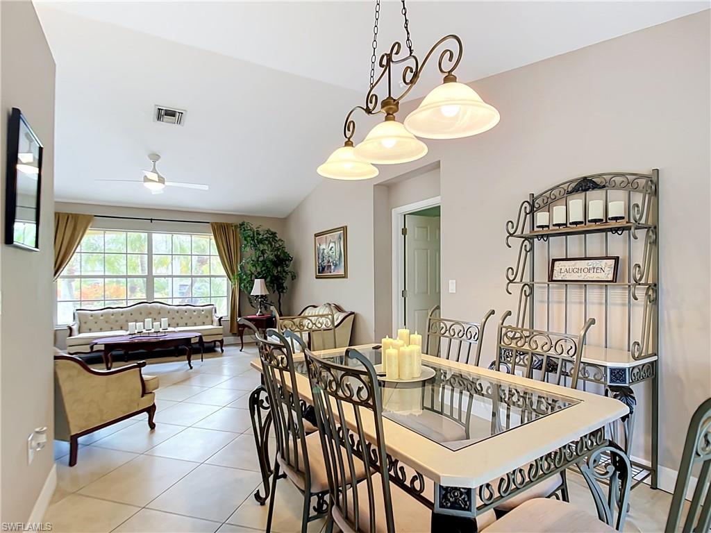 HAMPTON LAKES - Residential