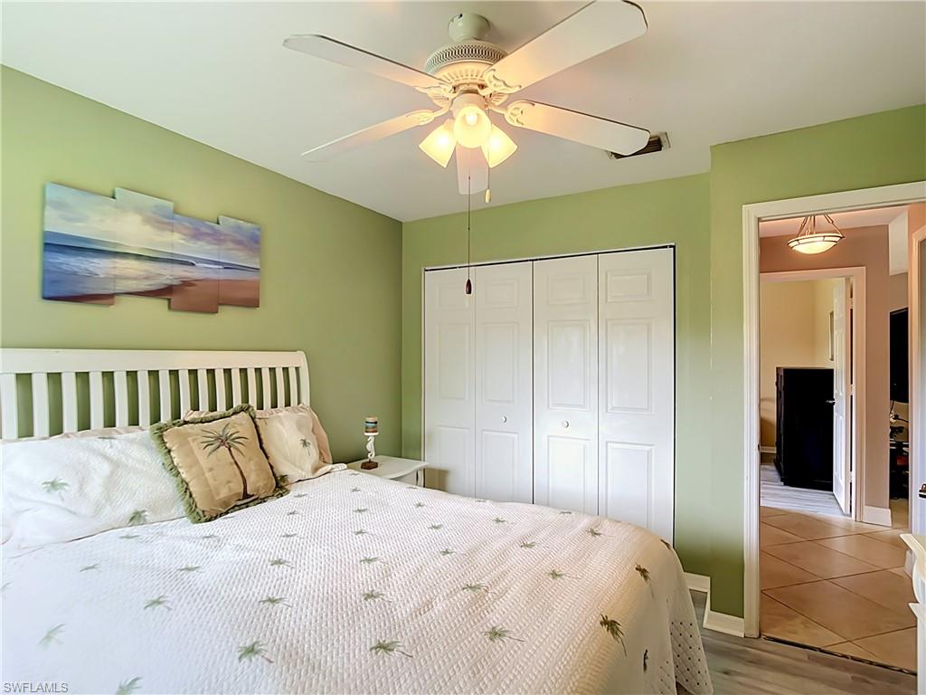 HAMPTON LAKES - Residential