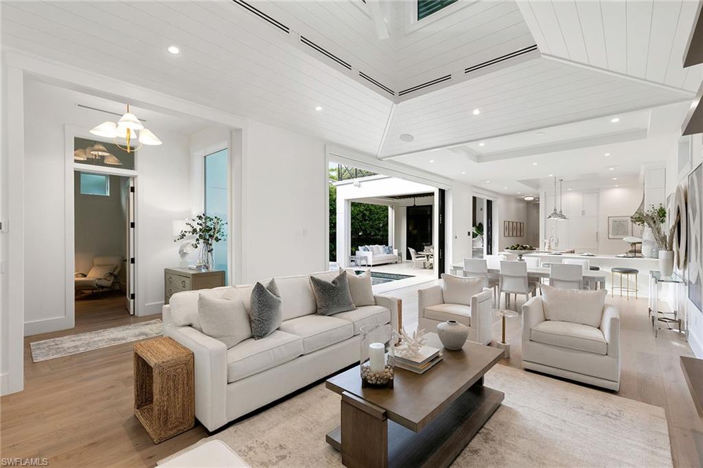 OLDE NAPLES - Residential