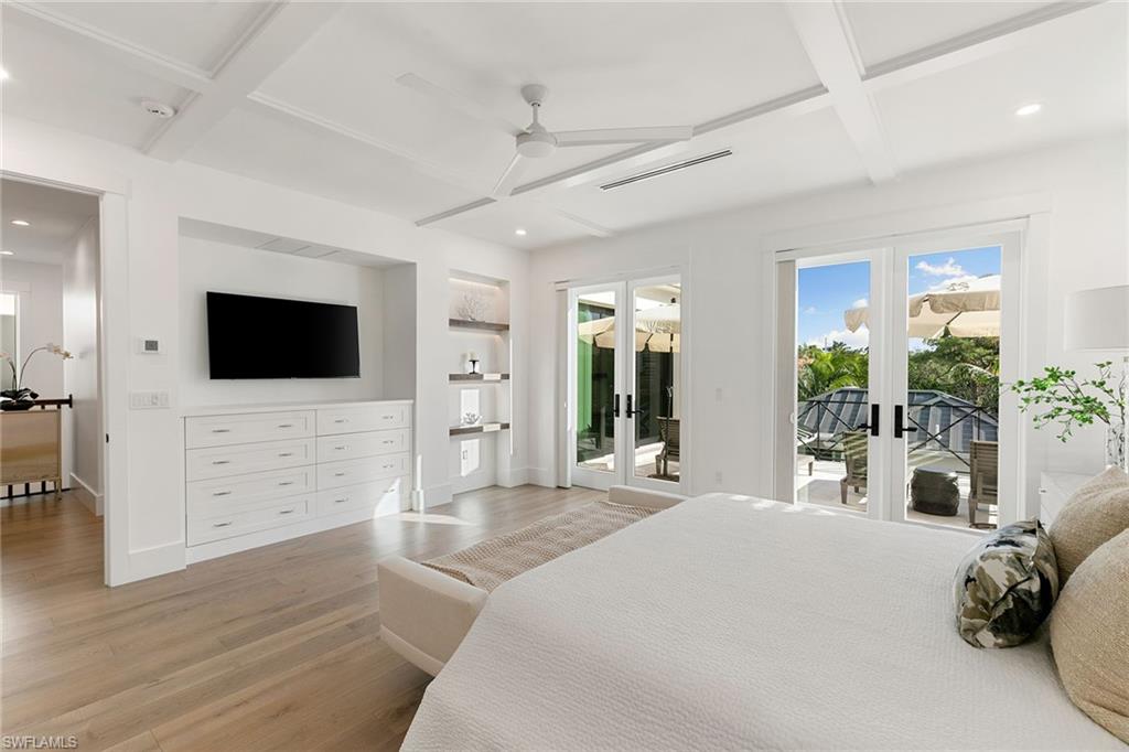 OLDE NAPLES - Residential