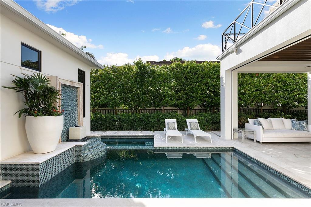OLDE NAPLES - Residential