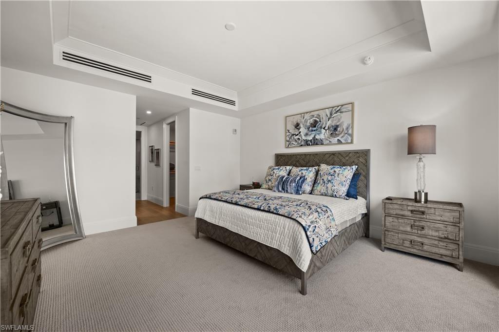 NAPLES SQUARE - Residential Lease