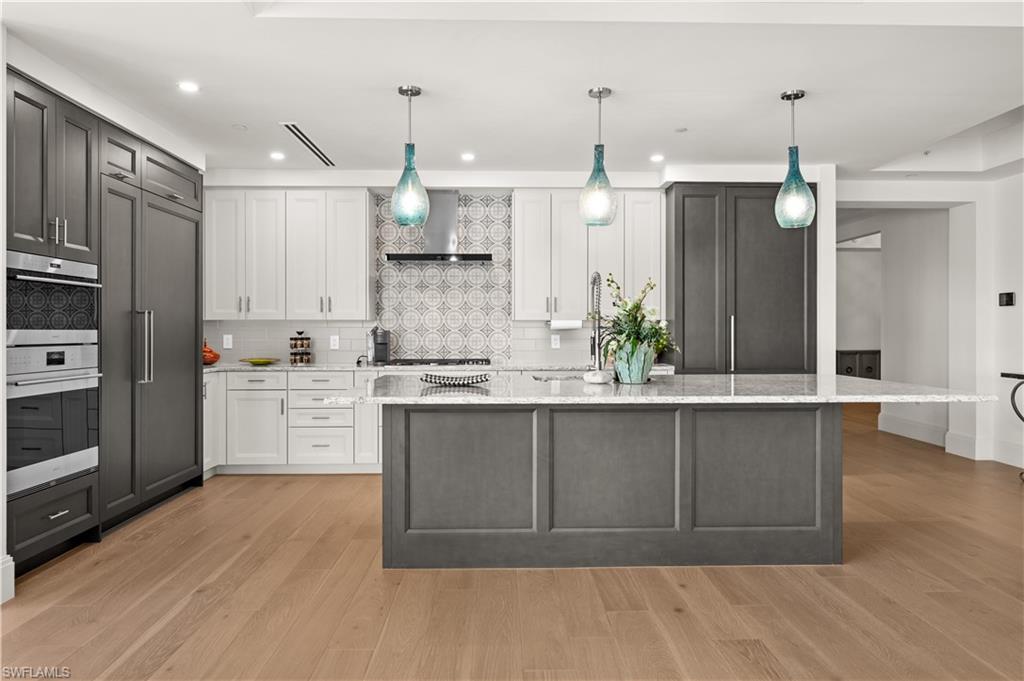 NAPLES SQUARE - Residential Lease