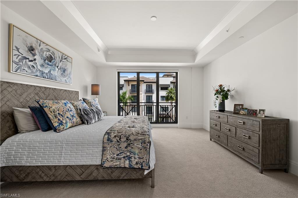 NAPLES SQUARE - Residential Lease