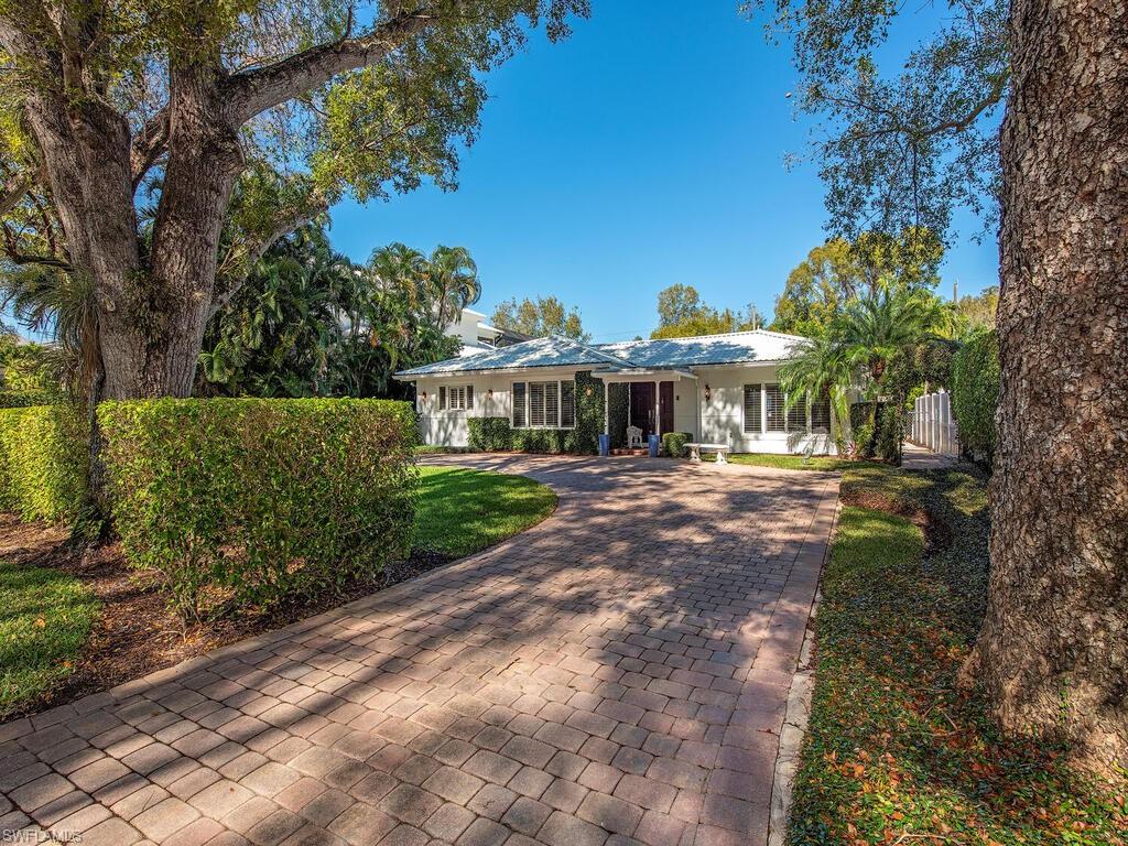 OLDE NAPLES - Residential