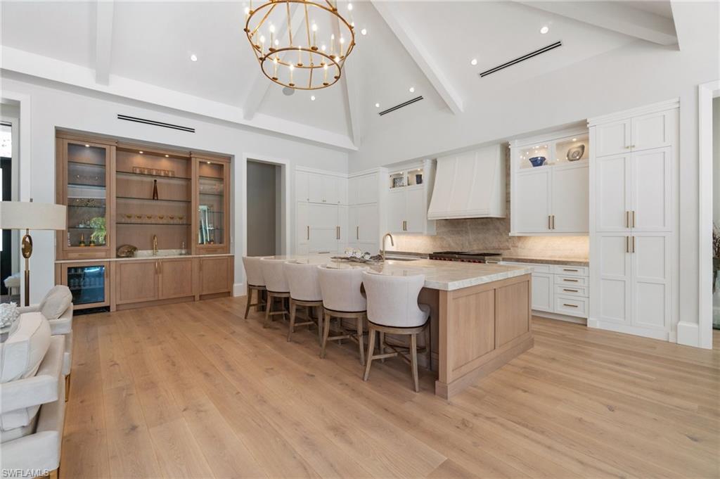 MOORINGS - Residential