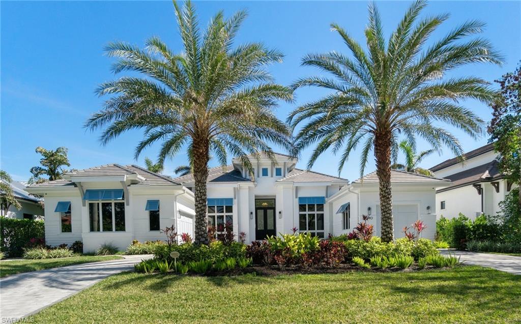 MOORINGS - Residential