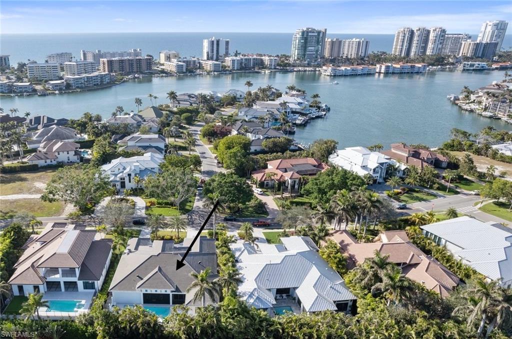MOORINGS - Residential