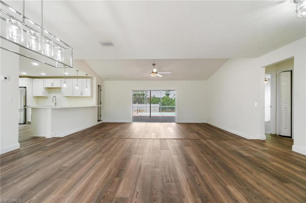 ISLAND PARK WOODLANDS - Residential