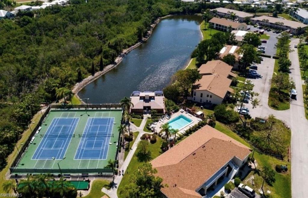 FOXMOOR VILLAGE CONDO - Residential
