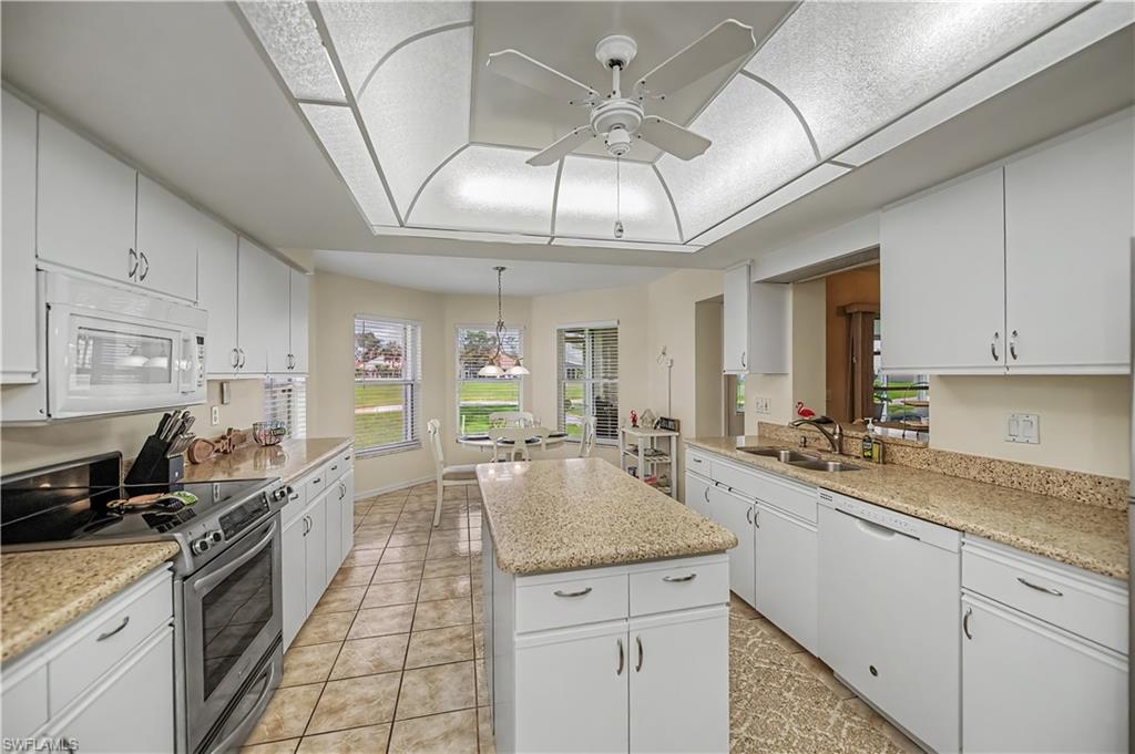 SABAL SPRINGS GOLF AND RACQUET CLUB - Residential