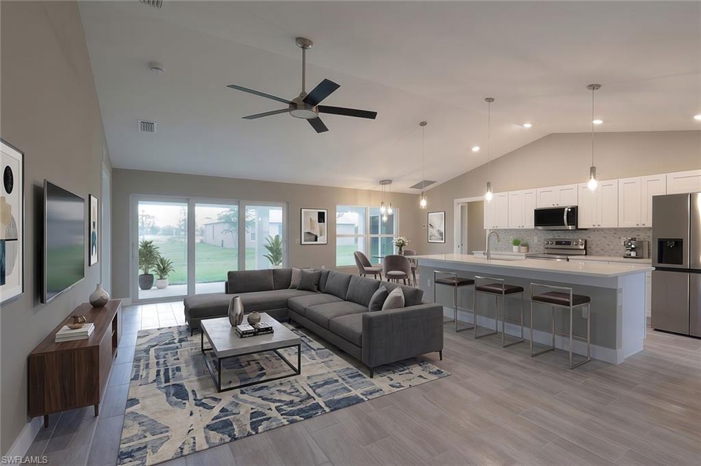 CAPE CORAL - Residential