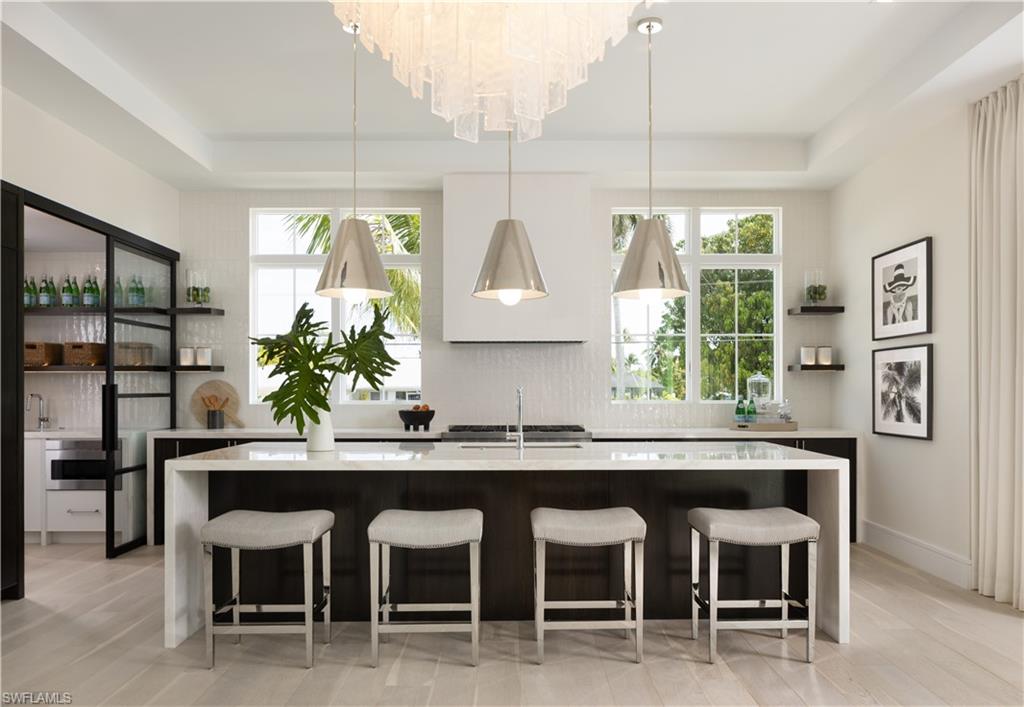 ROYAL HARBOR - Residential