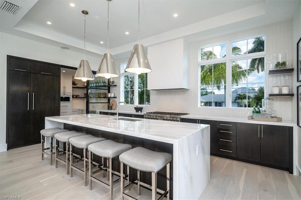 ROYAL HARBOR - Residential