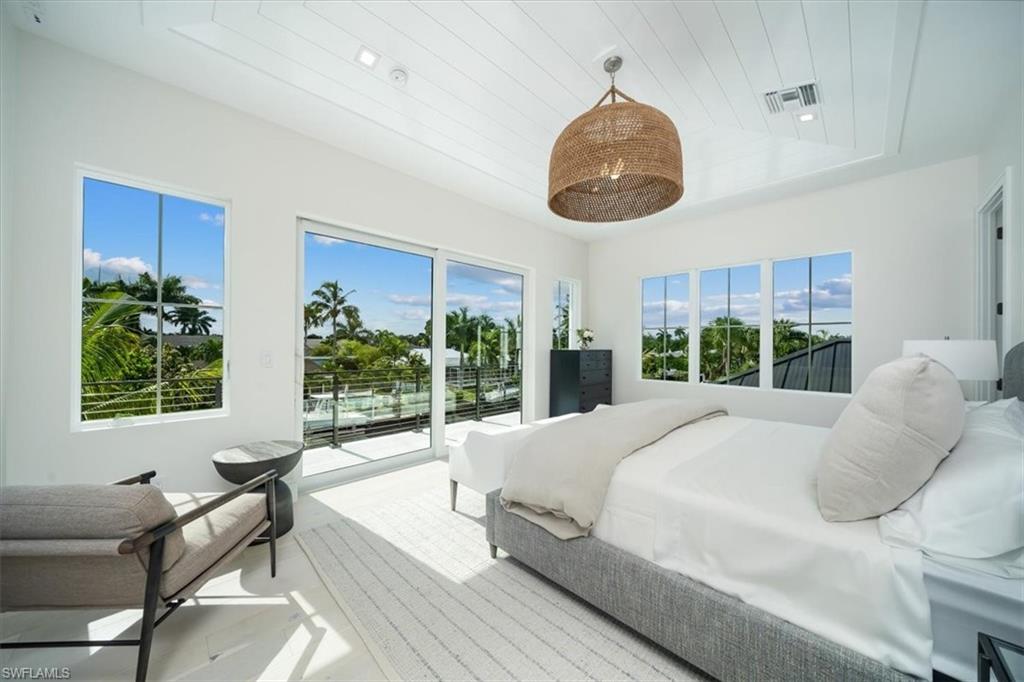 ROYAL HARBOR - Residential