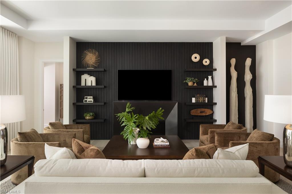 ROYAL HARBOR - Residential