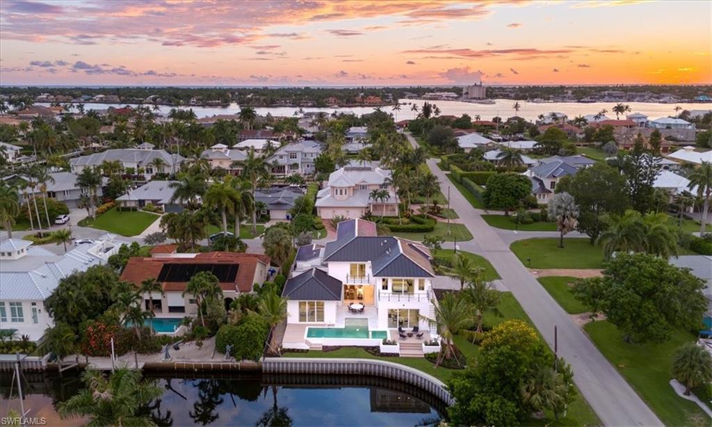 ROYAL HARBOR - Residential