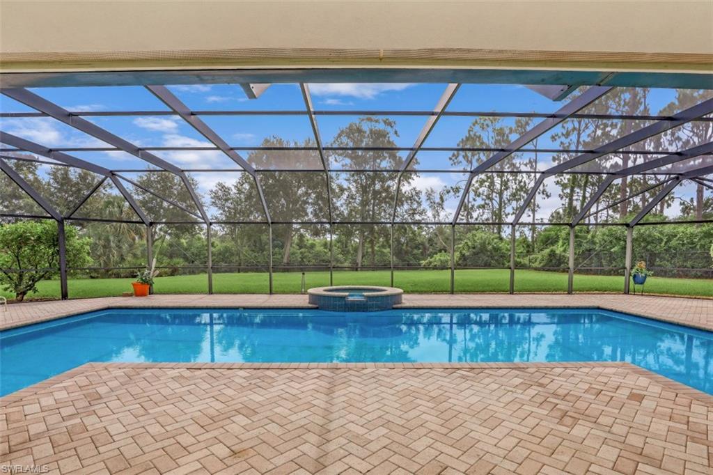 PINE RIDGE - Residential