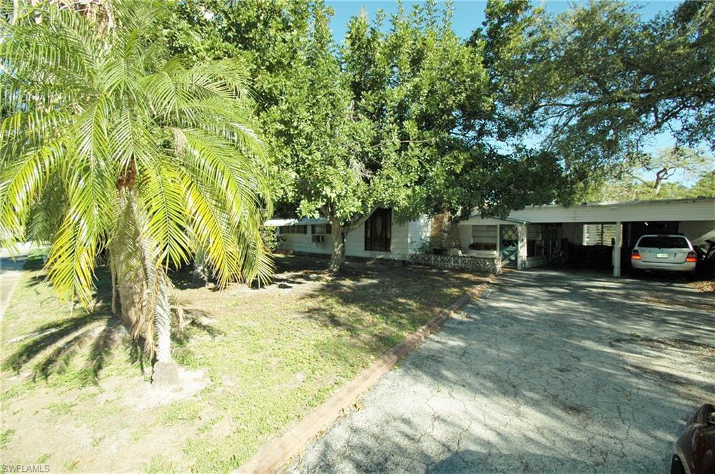 TWIN PALM ESTATES - Residential
