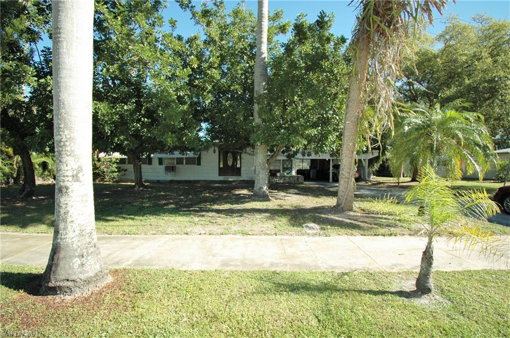 TWIN PALM ESTATES - Residential