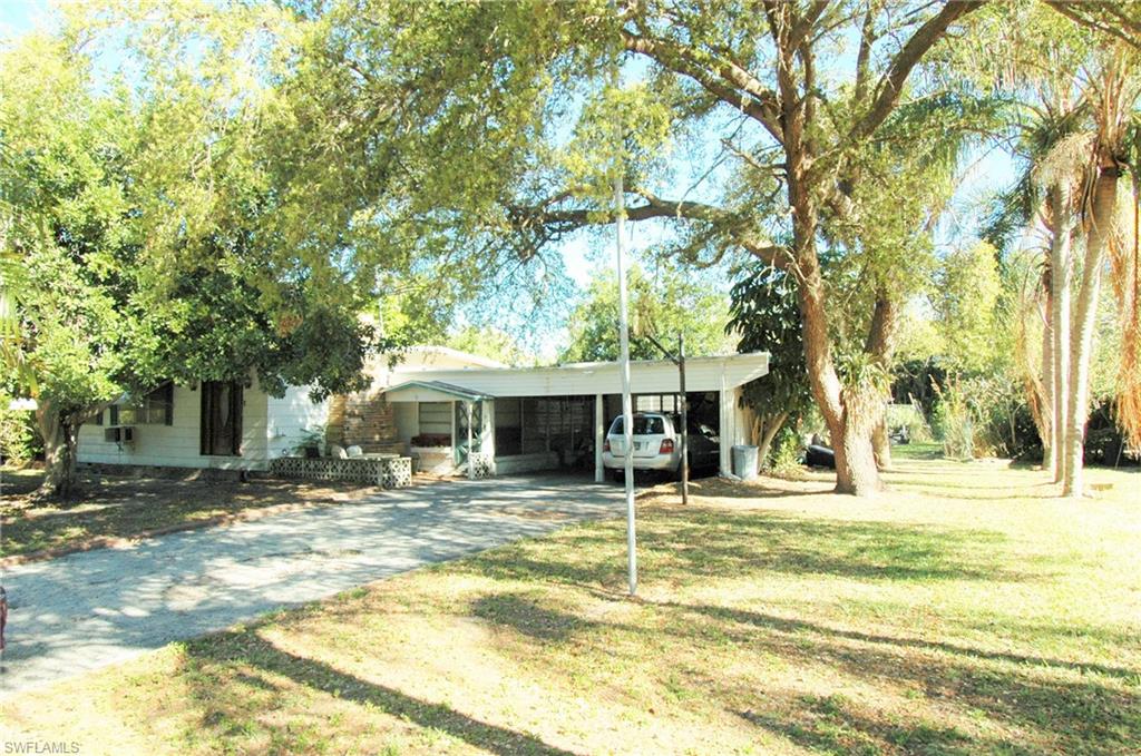 TWIN PALM ESTATES - Residential