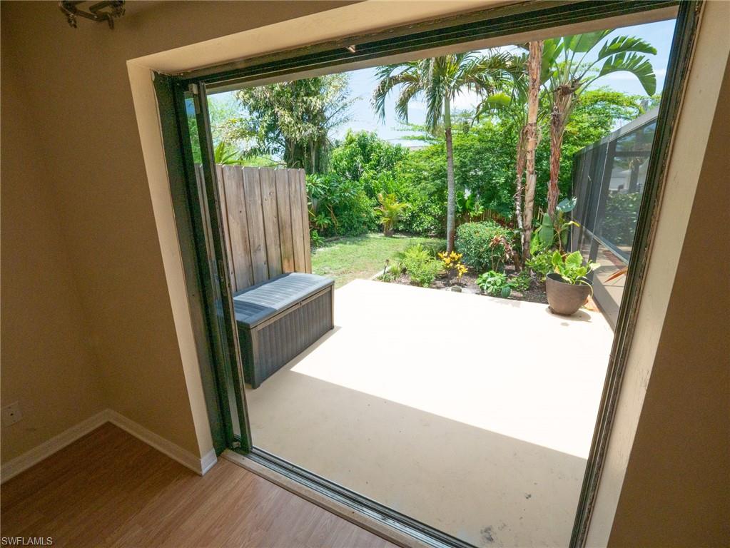 SAN CARLOS PARK - Residential