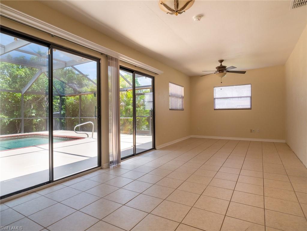 SAN CARLOS PARK - Residential