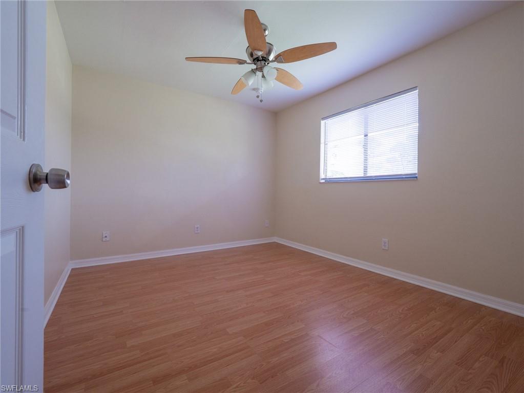 SAN CARLOS PARK - Residential
