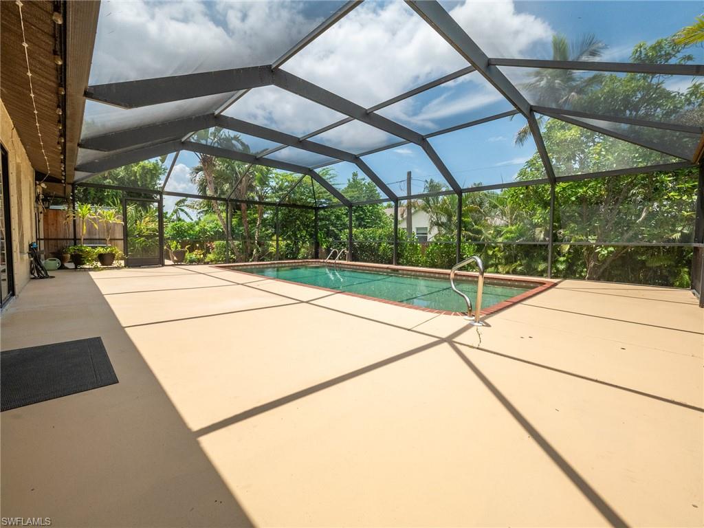 SAN CARLOS PARK - Residential