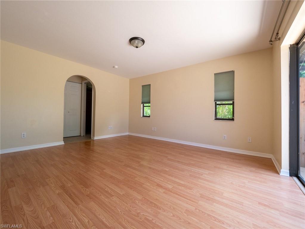 SAN CARLOS PARK - Residential